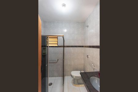 Casa à venda com 100m², 3 quartos e 2 vagasBanheiro