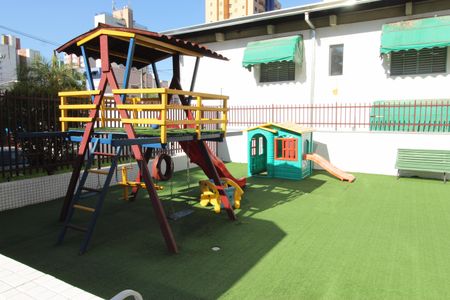 Apartamento para alugar com 160m², 3 quartos e 3 vagasÁrea comum - Playground