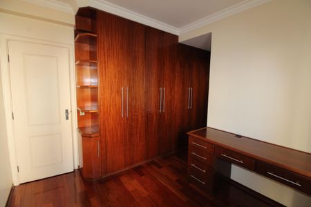 Apartamento para alugar com 160m², 3 quartos e 3 vagasSuíte