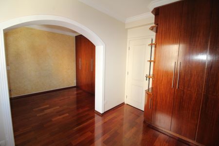 Apartamento para alugar com 160m², 3 quartos e 3 vagasSuíte