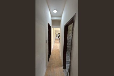 Corredor de casa à venda com 3 quartos, 150m² em Realengo, Rio de Janeiro