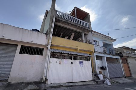 Casa para alugar com 100m², 2 quartos e 1 vagaFachada