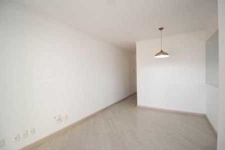 Apartamento para alugar com 67m², 3 quartos e 1 vaga Apartamento para alugar com 67m², 3 quartos e 1 vagaSala