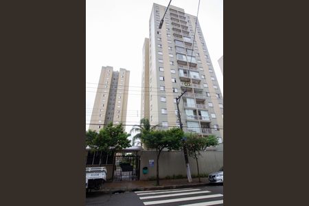 Apartamento para alugar com 67m², 3 quartos e 1 vaga Apartamento para alugar com 67m², 3 quartos e 1 vagaFachada