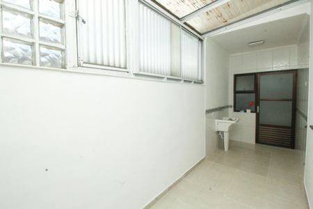 Apartamento para alugar com 69m², 2 quartos e 1 vagaÁrea de Serviço