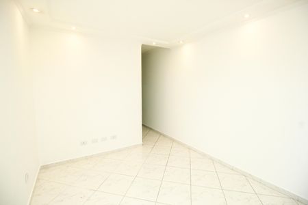 Sala de apartamento para alugar com 2 quartos, 69m² em Vila Lucinda, Santo André