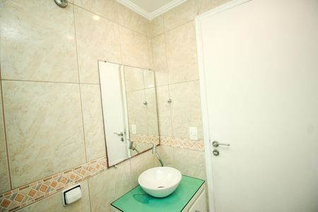 Apartamento para alugar com 69m², 2 quartos e 1 vagaBanheiro Social