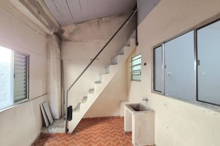 Casa para alugar com 70m², 2 quartos e 1 vagaÁrea de Serviço 2