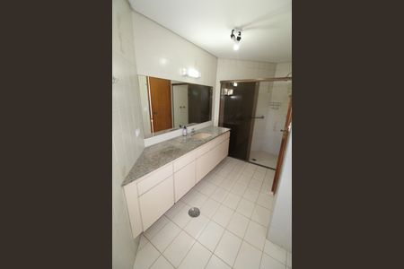 Apartamento para alugar com 178m², 4 quartos e 3 vagasBanheiro da Suíte