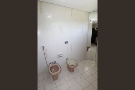 Apartamento para alugar com 178m², 4 quartos e 3 vagasBanheiro da Suíte