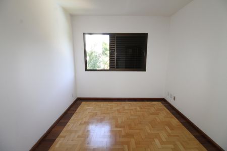 Apartamento para alugar com 178m², 4 quartos e 3 vagasQuarto 2