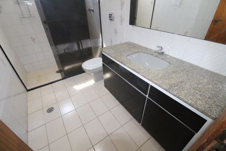 Apartamento para alugar com 178m², 4 quartos e 3 vagasBanheiro