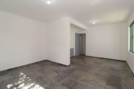 Sala de casa à venda com 3 quartos, 250m² em Sumaré, São Paulo