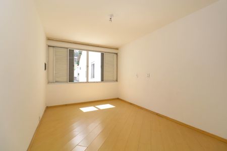 Casa à venda com 250m², 3 quartos e 4 vagasQuarto da casa 2