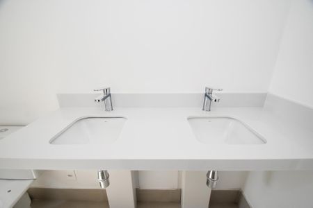 Apartamento à venda com 174m², 3 quartos e 2 vagasbanheiro quarto 2 e 3