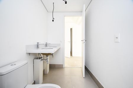 Apartamento à venda com 174m², 3 quartos e 2 vagasbanheiro quarto 2 e 3