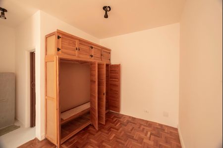 Apartamento para alugar com 32m², 1 quarto e sem vagaSala/Quarto