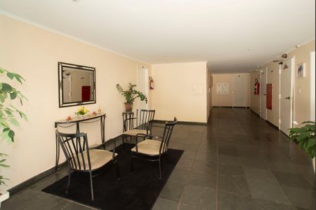 Apartamento para alugar com 32m², 1 quarto e sem vagaHall social