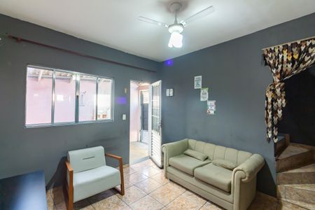 Sala de casa para alugar com 2 quartos, 90m² em Remédios, Osasco