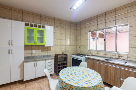 Casa para alugar com 90m², 2 quartos e 1 vagaCozinha