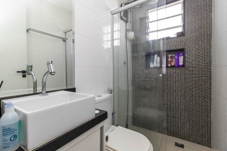 Apartamento à venda com 45m², 2 quartos e 1 vagaBanheiro Social