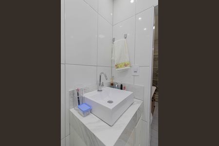 Casa para alugar com 80m², 2 quartos e 1 vaga Casa para alugar com 80m², 2 quartos e 1 vagaBanheiro