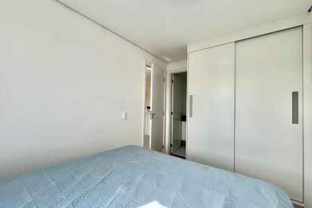 Suite de apartamento para alugar com 1 quarto, 27m² em Jardim Itacolomi, São Paulo