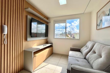 Sala de apartamento para alugar com 1 quarto, 27m² em Jardim Itacolomi, São Paulo