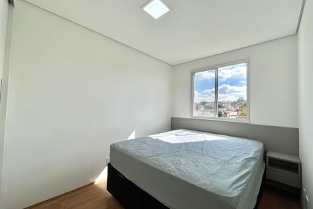 Suite de apartamento para alugar com 1 quarto, 27m² em Jardim Itacolomi, São Paulo