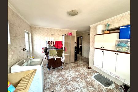Casa à venda com 380m², 4 quartos e 4 vagasÁrea de Serviço