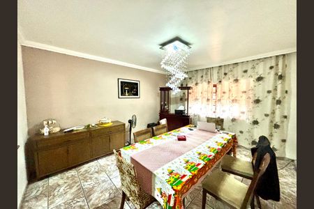 Casa à venda com 380m², 4 quartos e 4 vagasSala de Jantar