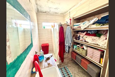 Casa à venda com 380m², 4 quartos e 4 vagasBanheiro da Suíte 1