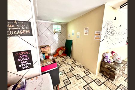 Casa à venda com 380m², 4 quartos e 4 vagasEscritório