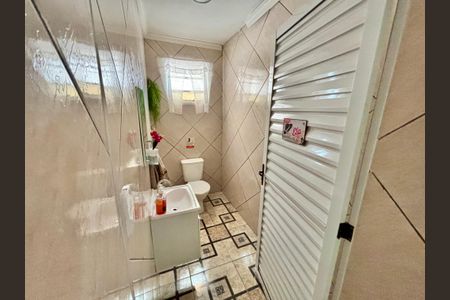Casa à venda com 380m², 4 quartos e 4 vagasBanheiro 3