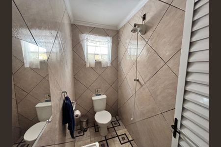 Casa à venda com 380m², 4 quartos e 4 vagasBanheiro 4