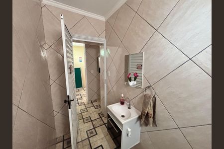 Casa à venda com 380m², 4 quartos e 4 vagasBanheiro 4