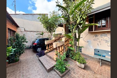 Casa à venda com 380m², 4 quartos e 4 vagasGaragem