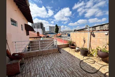 Casa à venda com 380m², 4 quartos e 4 vagasVaranda