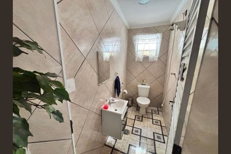 Casa à venda com 380m², 4 quartos e 4 vagasBanheiro 4