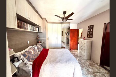 Casa à venda com 380m², 4 quartos e 4 vagasQuarto 2