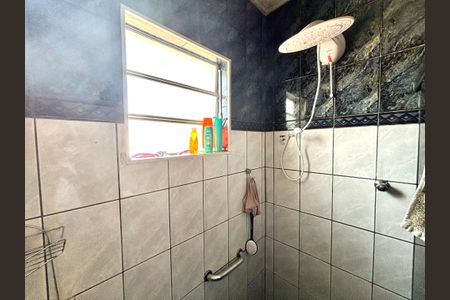 Casa à venda com 380m², 4 quartos e 4 vagasBanheiro 2