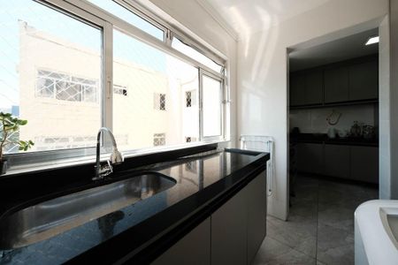 Apartamento à venda com 56m², 2 quartos e 1 vagaCozinha e Área de Serviço