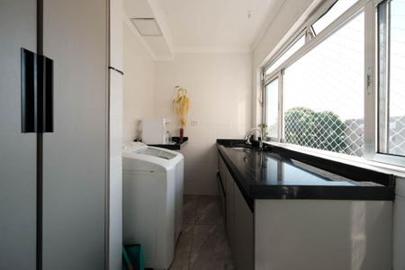 Apartamento à venda com 56m², 2 quartos e 1 vagaCozinha e Área de Serviço