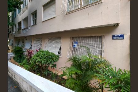 Apartamento para alugar com 65m², 2 quartos e sem vagaFachada e portaria