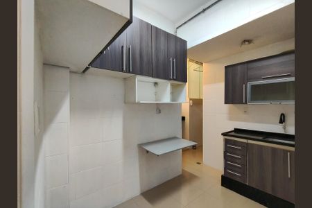 Apartamento para alugar com 65m², 2 quartos e sem vagaCozinha