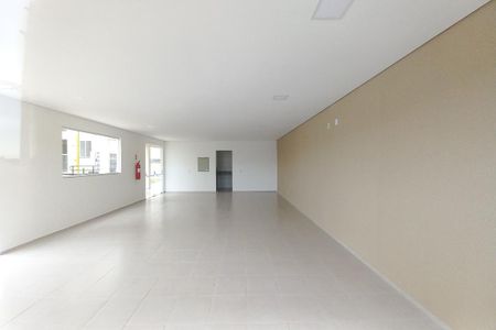 Apartamento para alugar com 43m², 2 quartos e 1 vaga Apartamento para alugar com 43m², 2 quartos e 1 vagaÁrea comum - Salão de festas