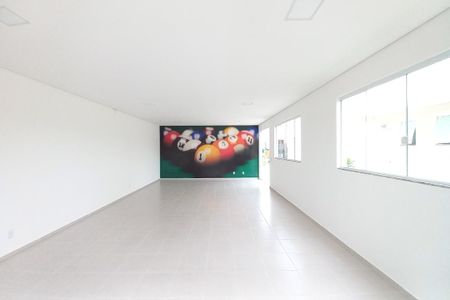 Apartamento para alugar com 43m², 2 quartos e 1 vaga Apartamento para alugar com 43m², 2 quartos e 1 vagaSala de Jogos