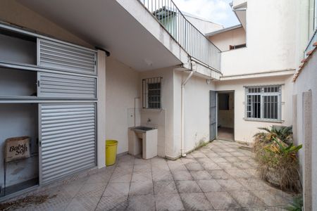 Casa à venda com 295m², 2 quartos e 1 vagaÁrea de Serviço