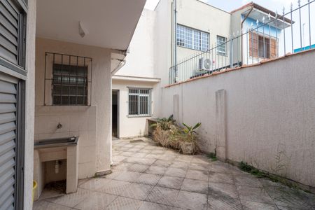Casa à venda com 295m², 2 quartos e 1 vagaÁrea de Serviço