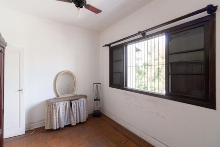 Quarto 1 de casa para alugar com 2 quartos, 295m² em Jardim Bonfiglioli, São Paulo